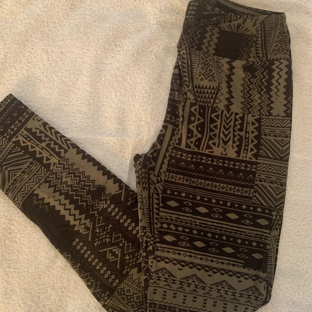 LulaRoe Leggings